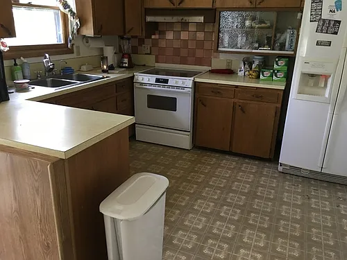 1616 James Dr Photo 1