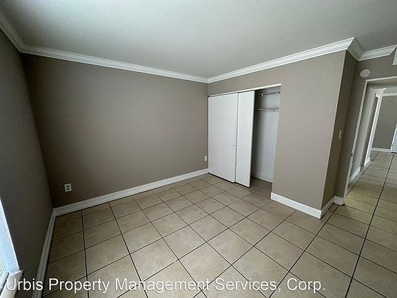 3rd image of 1840 Maravilla Ave #202