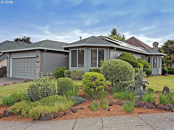 2nd image of 12466 SW Morning Hill Dr