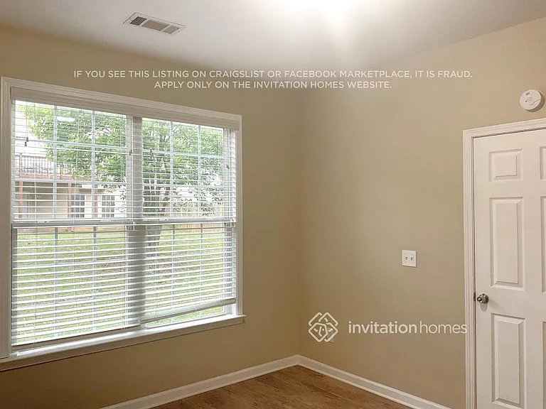 655 Briarhurst Ct — Photo 9