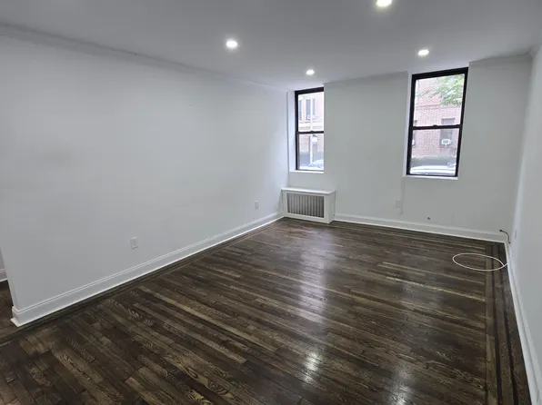 28-15 34th Street image 1 of 6