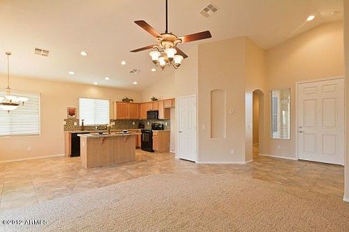 5th image of 2094 E Locust Dr
