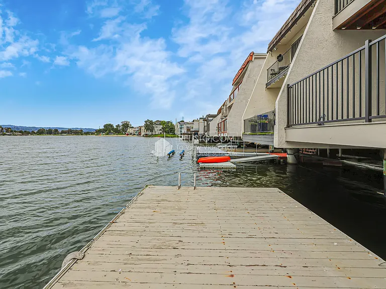 448 Fathom Dr — Photo 35