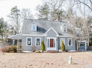 4 Woodlawn Ave, Chelmsford, MA 01824