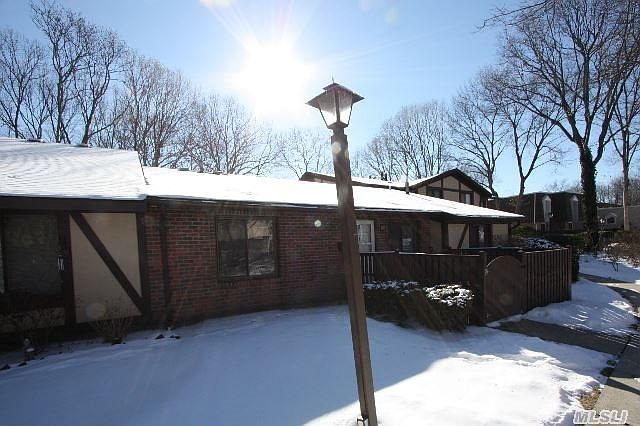 1st image of 218 Cambridge Dr