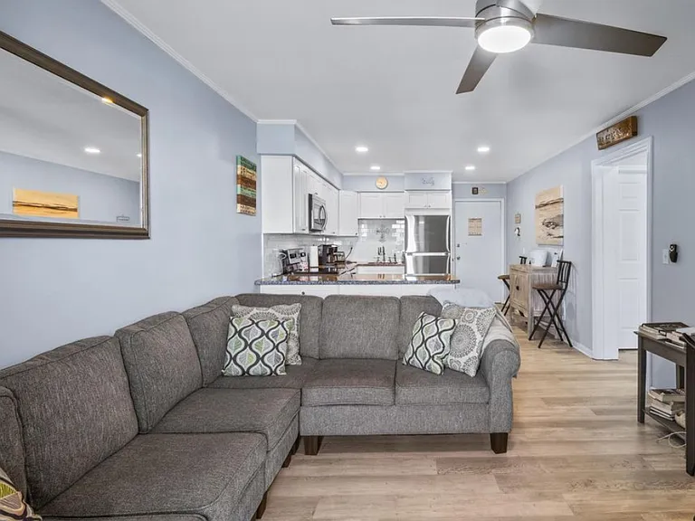 4201 N Ocean Blvd #2D — Photo 5