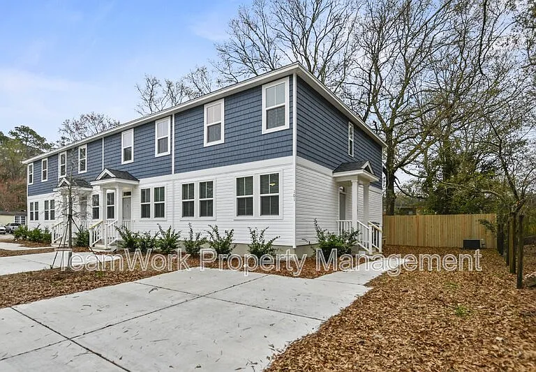 101 Langley Dr #D — Photo 1