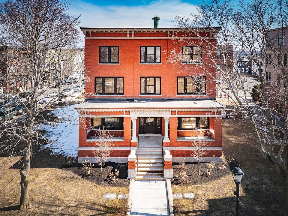 1st image of 20 Harbor St #129-03