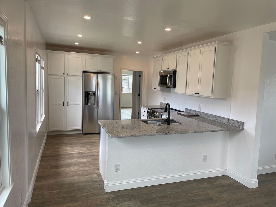 1st image of 569 Keller Ave
