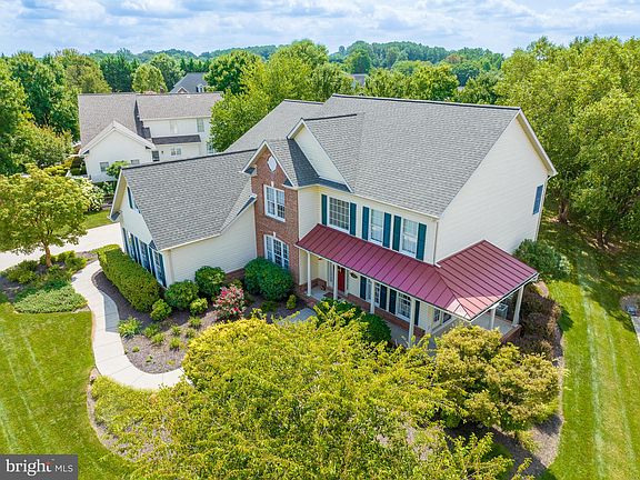2nd image of 1202 Royal Meadow Ct