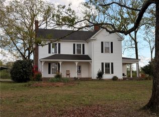 1014 Levis Smith Rd, Pendleton, SC 29670