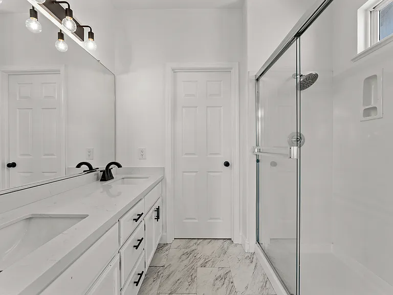 5812 Andrea Ct — Photo 5