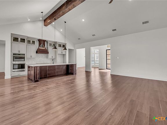 4th image of 909 High Plains Dr