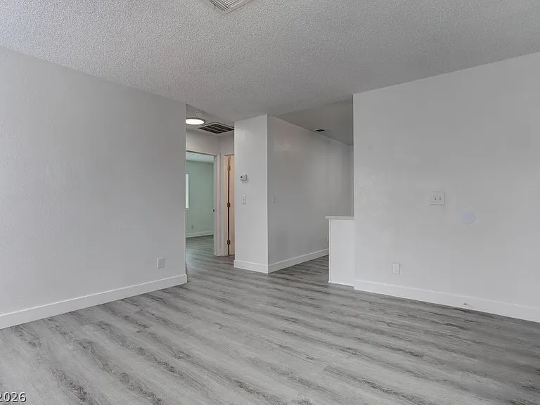 921 Snug Harbor St #D — Photo 3