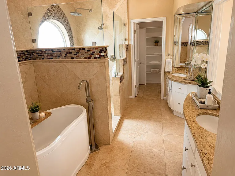 13065 E Shangri La Rd — Photo 13