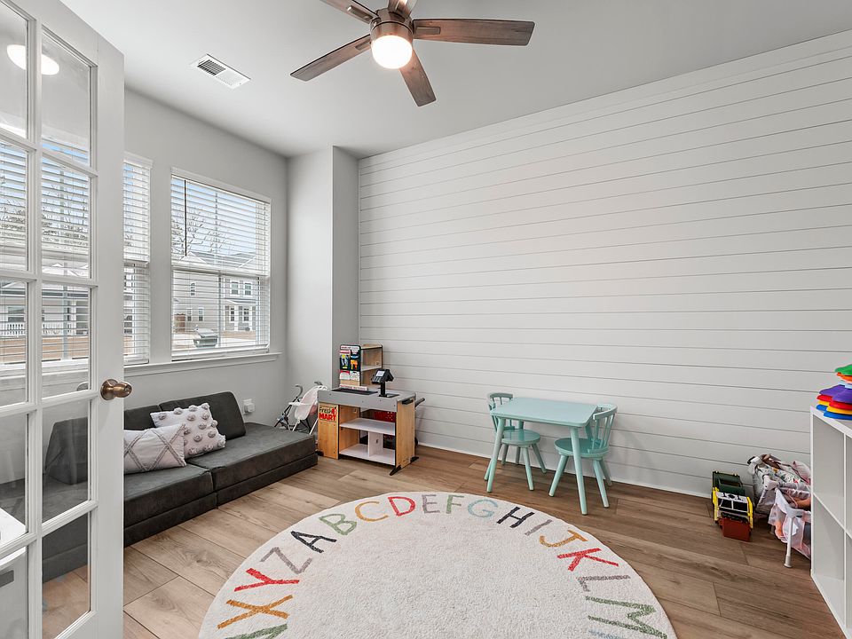 565 Yellow Leaf Ln, Summerville, SC 29486 | Zillow