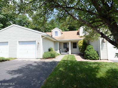 7002 Suzanne Lane, Schenectady, NY, 12303