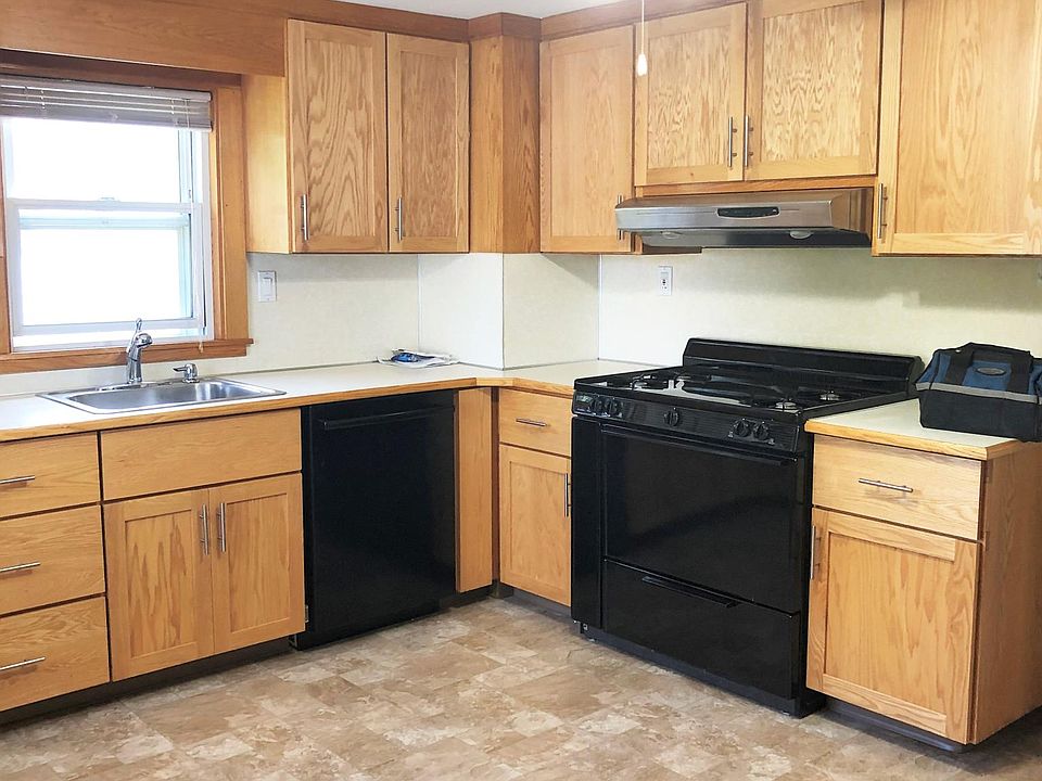 1st image of 66 Edwards St #1