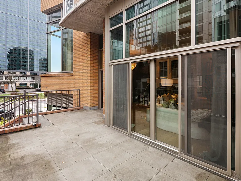 10630 NE 9th Pl #10 — Photo 9