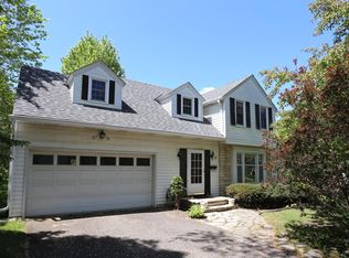 4904 W Sunnyslope Rd, Minneapolis, MN 55424