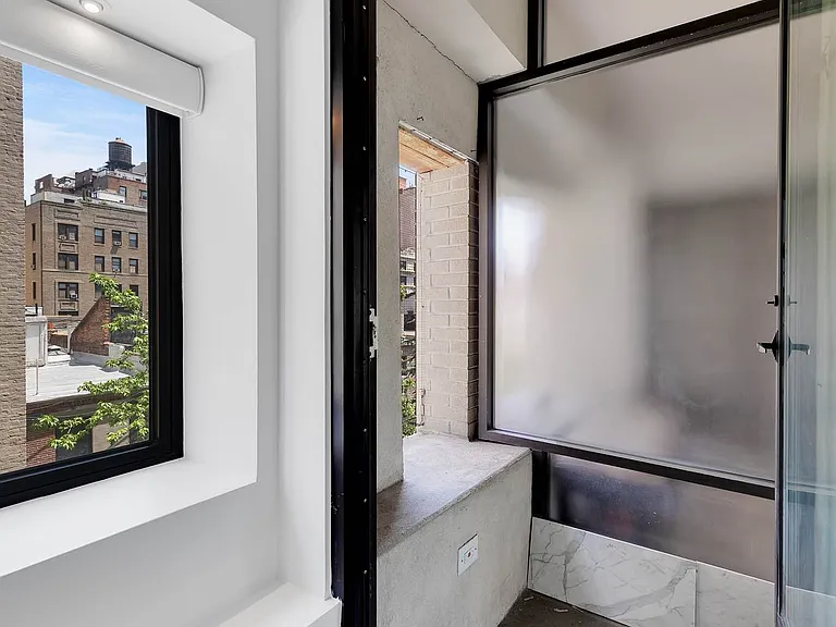 135 W 70th St #4D — Photo 8