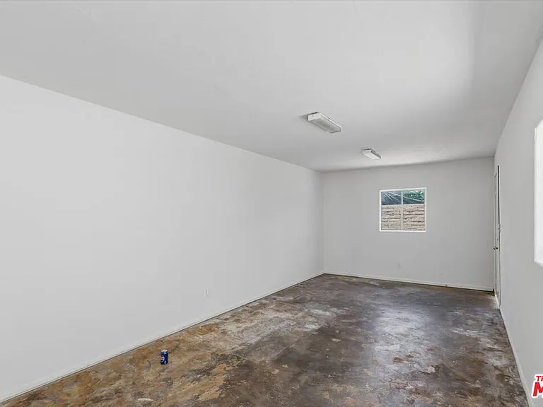 4133 Bemis St — Photo 24
