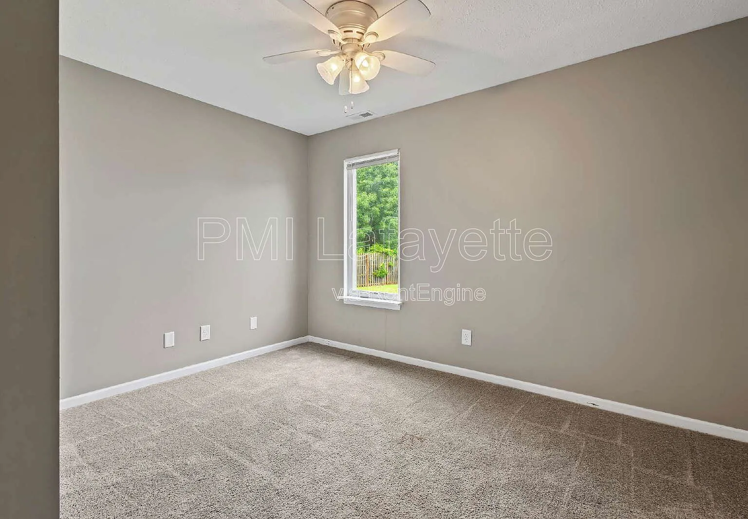 2 bed, 1.0 bath, 907 sqft, $1,149 — Photo 3