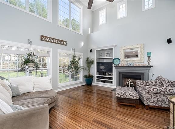 2nd image of 5810 Snapdragon Ln #40