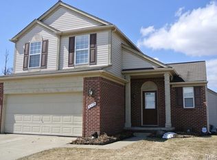 6305 Oakbrook Dr, Ypsilanti, MI 48197