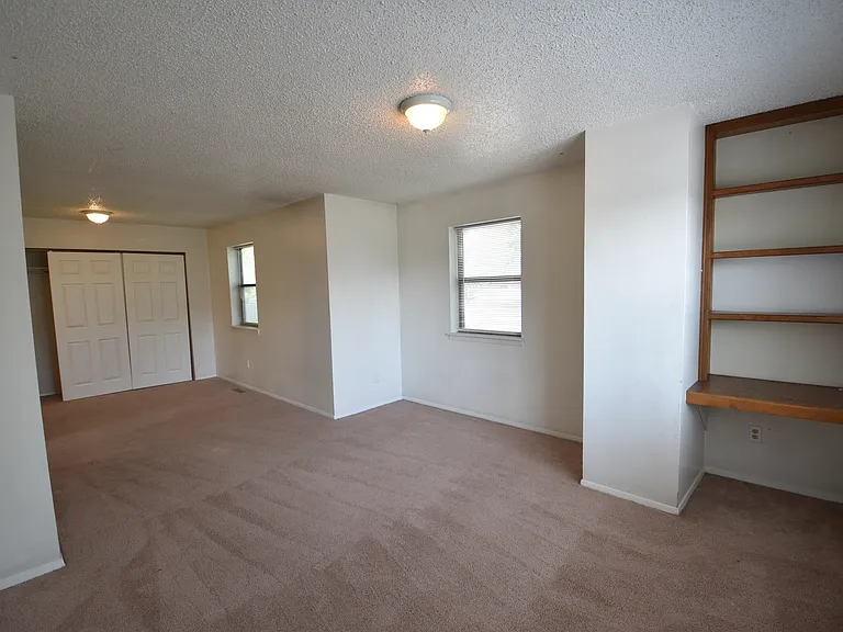 2927 Broadway St #2 — Photo 41
