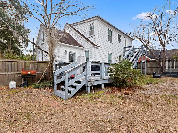2nd image of 311 Warren St