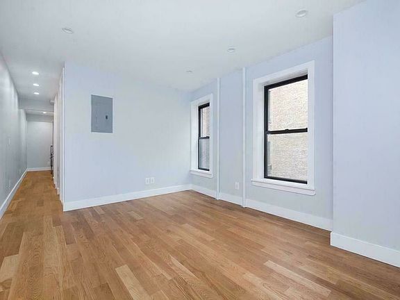 3rd image of 1455 Amsterdam Ave #3AA