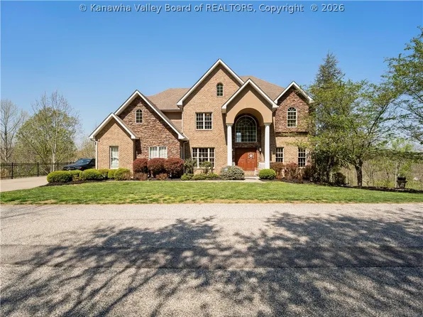 197 Saint Andrews Dr, Barboursville, WV 25504