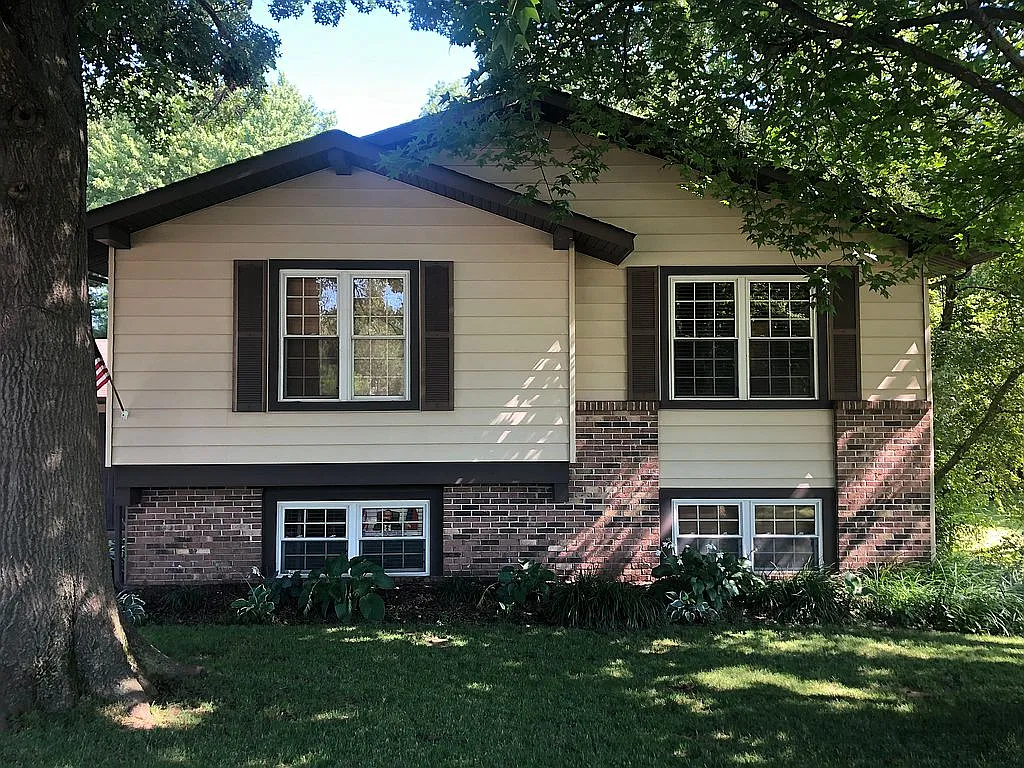 2511 Bluff Ridge Dr photo 1