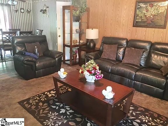 5th image of 113 Osmond Dr