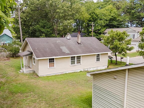 5th image of 602 & 604 Faucette St