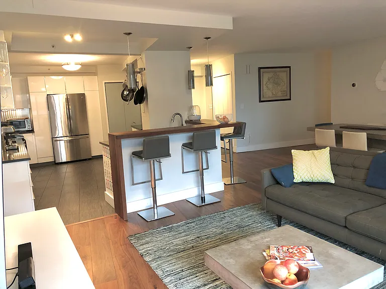1300 Crystal Dr #1401S — Photo 3