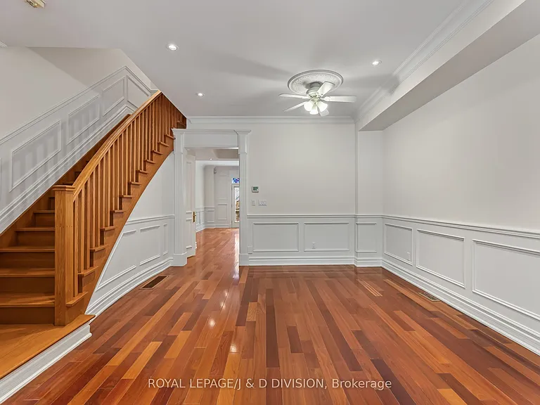 8 Huntley St — Photo 4