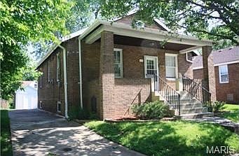 2nd image of 20 Lee Ave