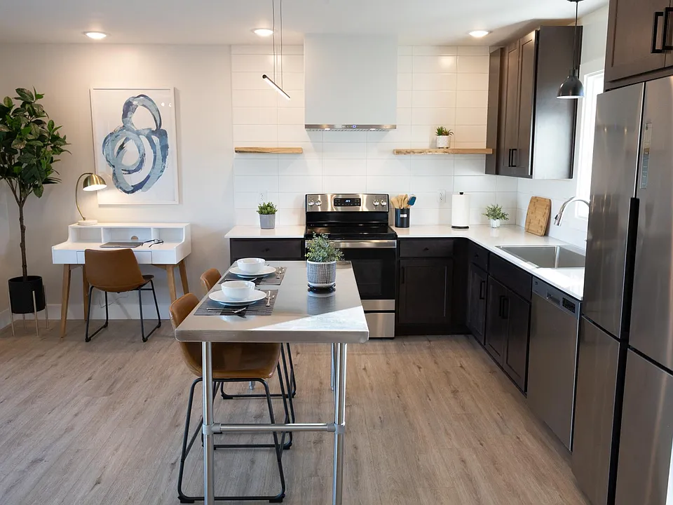 1212 South St #102
