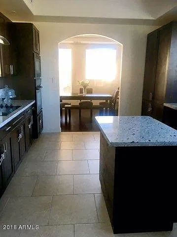 4 bed, 2.5 bath, 2446 sqft, $2,495 — Photo 4