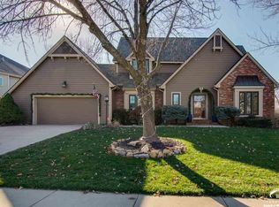 1008 Oak Tree Dr, Lawrence, KS 66049