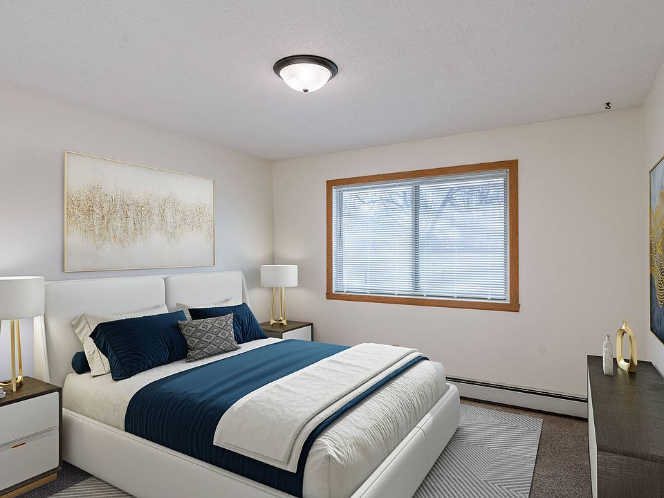 Fargo, ND Windsor Apartments | Bedroom