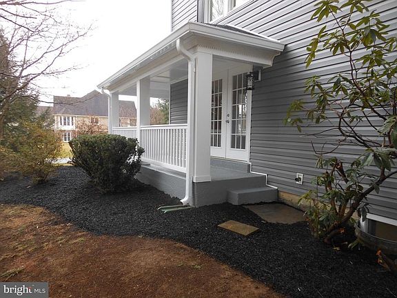 4th image of 223 Heritage Dr