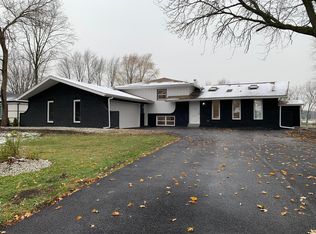 29W028 Shell Lake Dr, Naperville, IL 60564