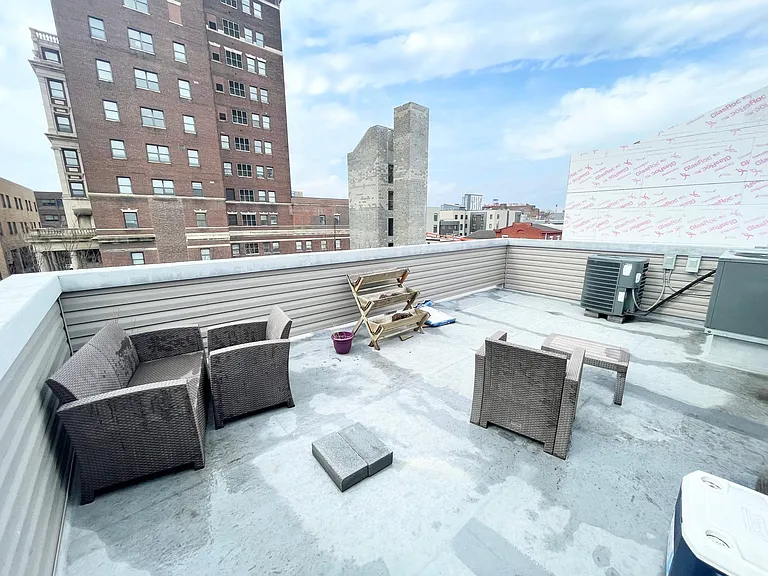 1229 N Franklin St #3 — Photo 23