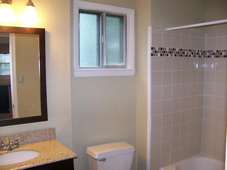 320 Cutler St — Photo 8
