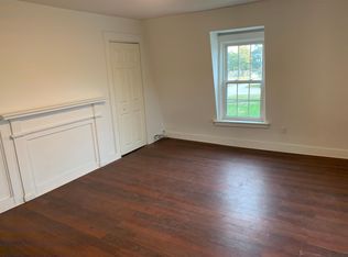 3 Oak St APT 3, Uxbridge, MA 01569