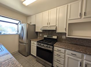2270 Brentwood Ct #1, Palo Alto, CA 94303