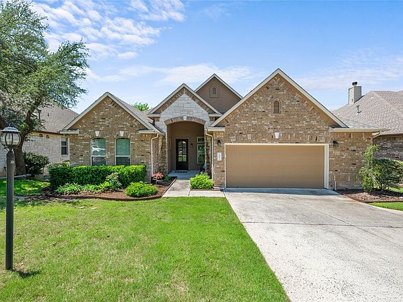 2nd image of 205 Bellagio Dr
